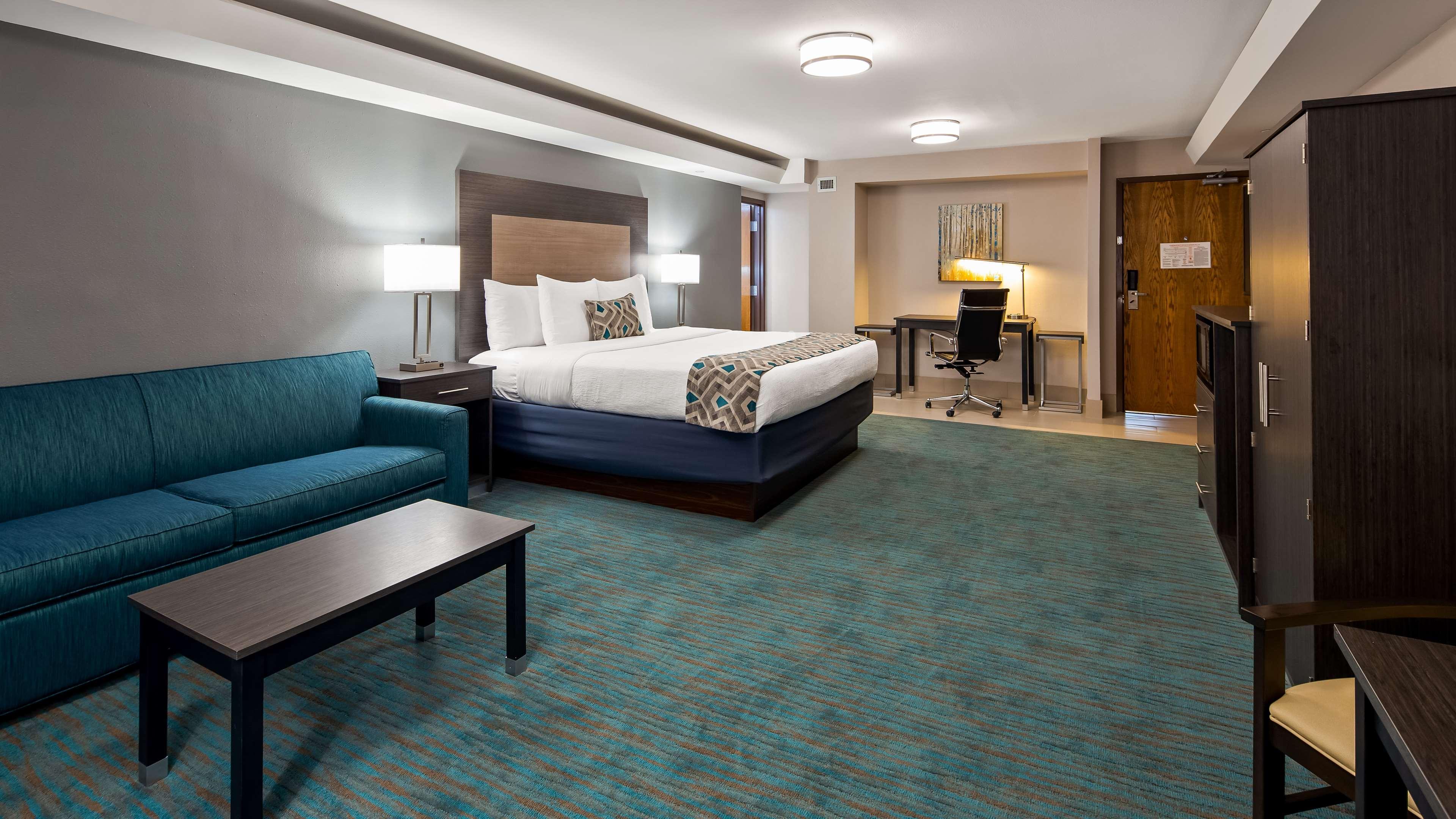 Best Western Plus Lake Jackson Inn & Suites Exterior photo