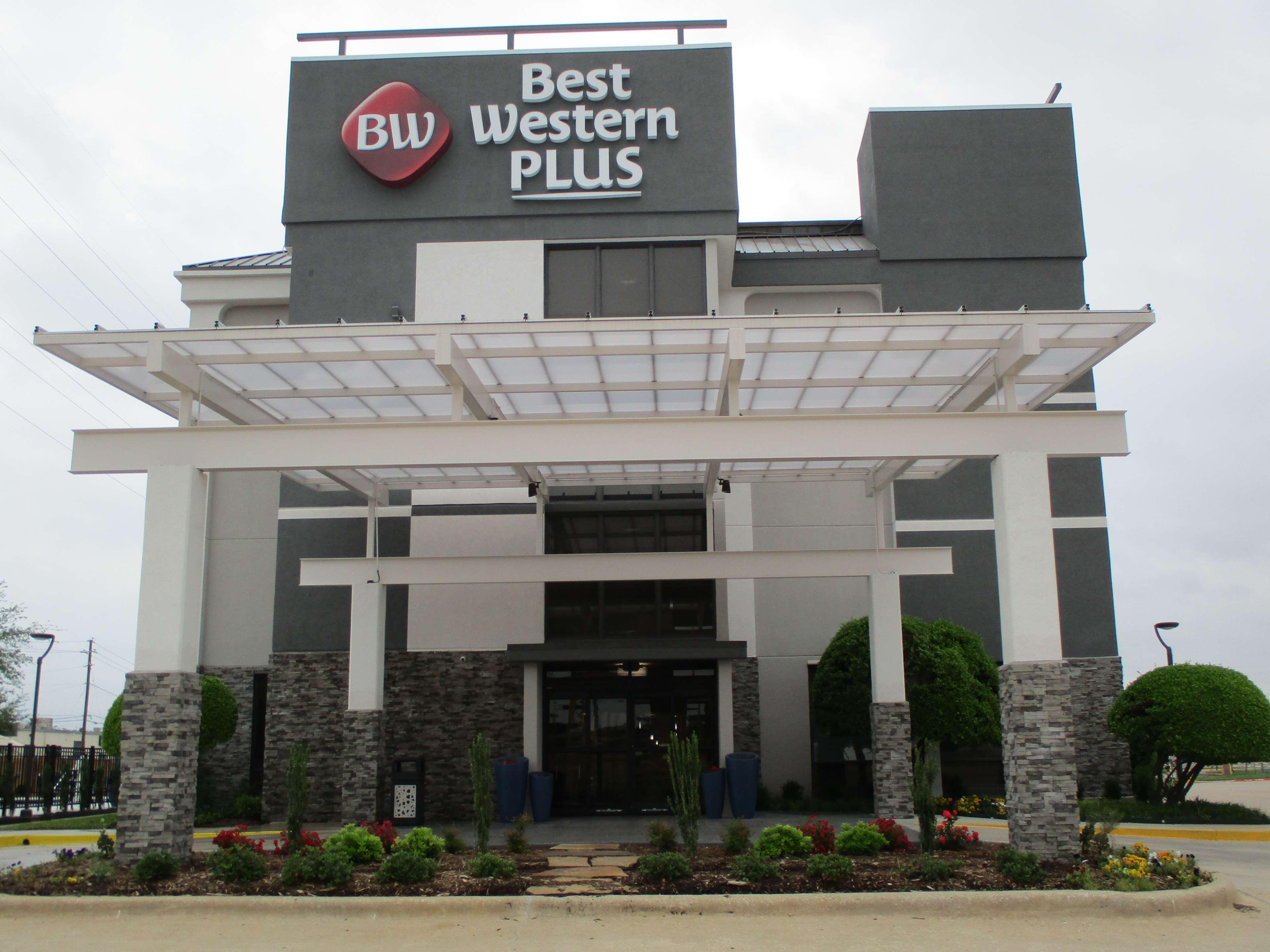 Best Western Plus Lake Jackson Inn & Suites Exterior photo