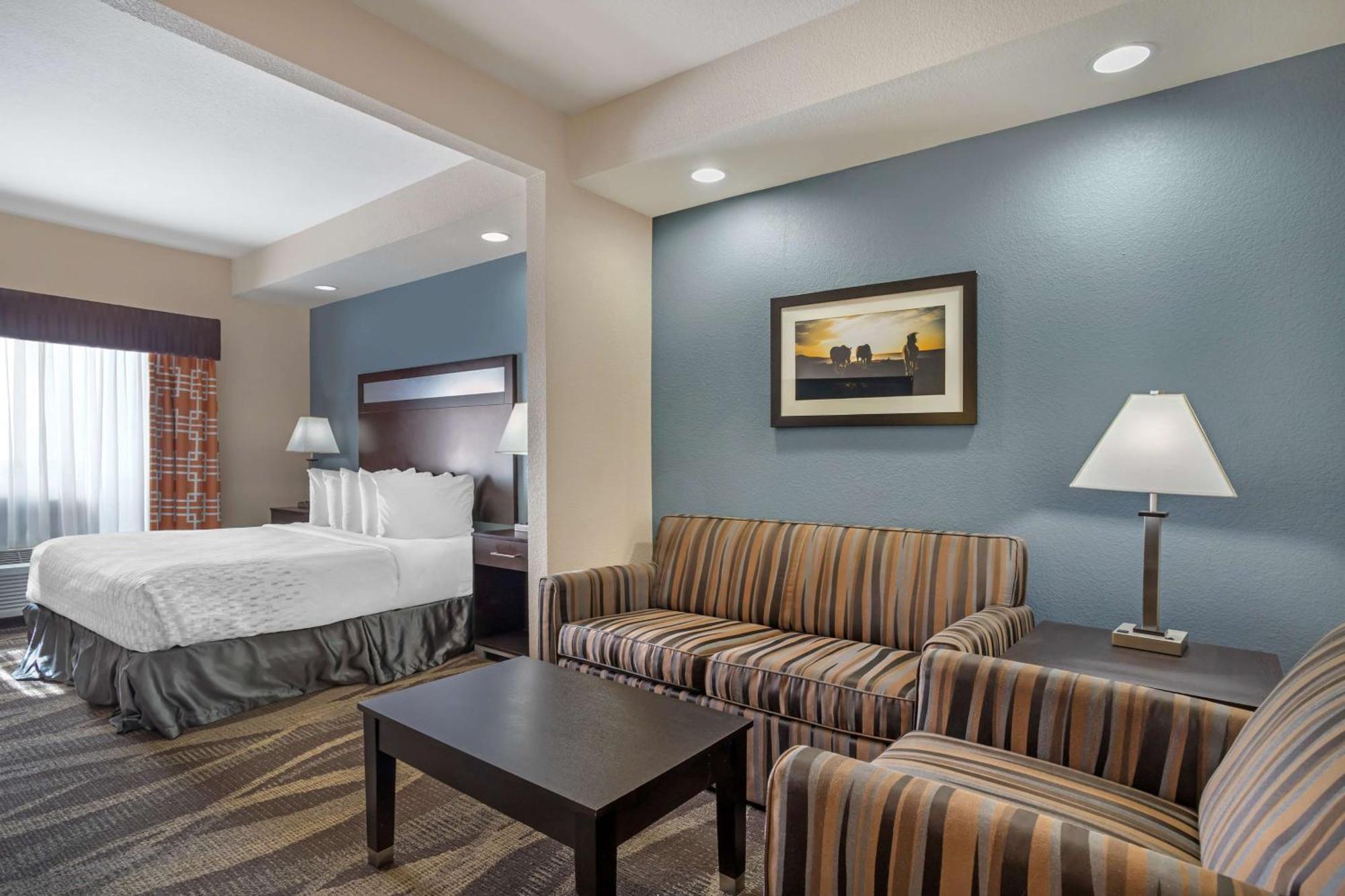 Best Western Plus Lake Jackson Inn & Suites Exterior photo